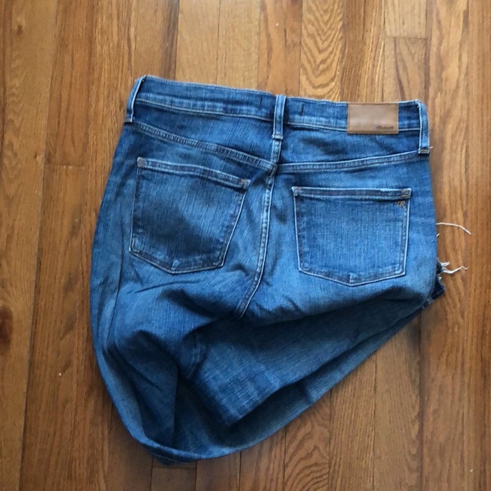 Madewell 9" Mid-Rise Skinny York Wash Rip & Repair Edition - Picture 8 of 8